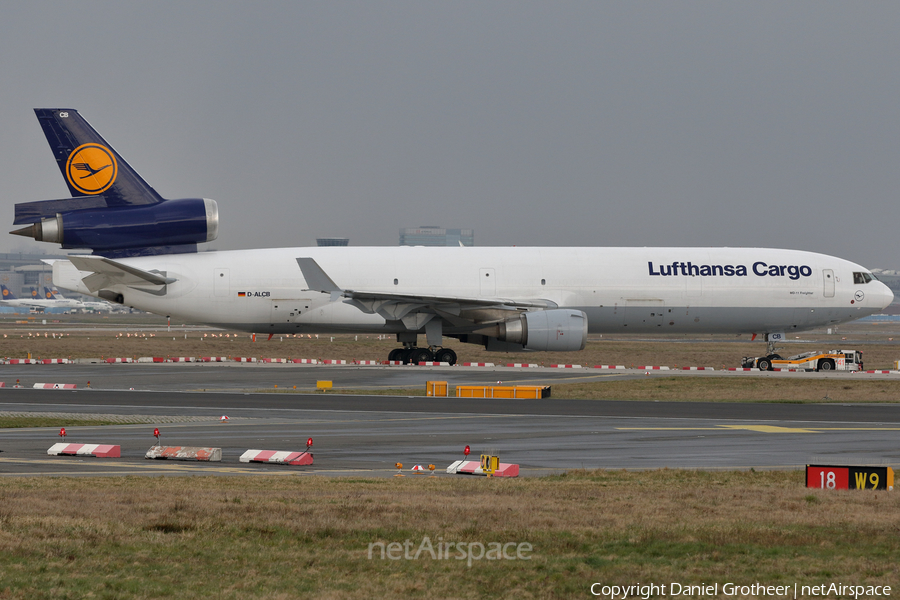 Lufthansa Cargo McDonnell Douglas MD-11F (D-ALCB) | Photo 99818