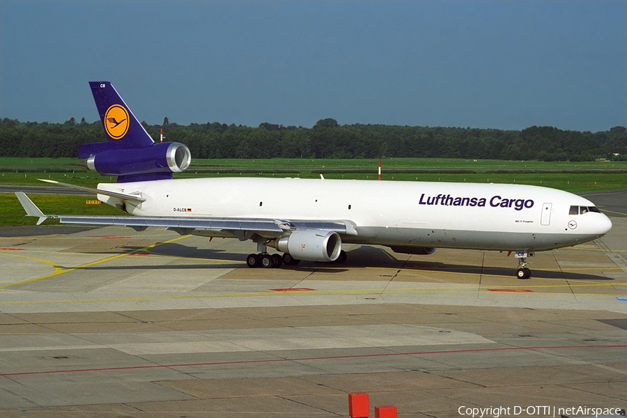 Lufthansa Cargo McDonnell Douglas MD-11F (D-ALCB) | Photo 360884