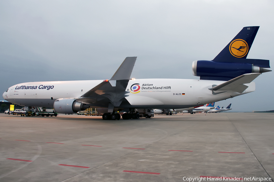 Lufthansa Cargo McDonnell Douglas MD-11F (D-ALCC) | Photo 307300