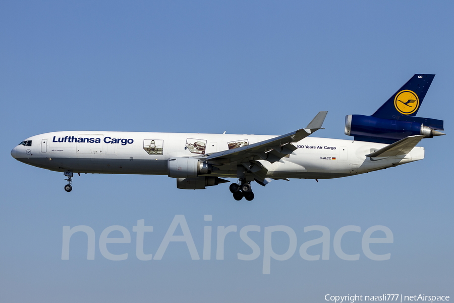 Lufthansa Cargo McDonnell Douglas MD-11F (D-ALCC) | Photo 13110