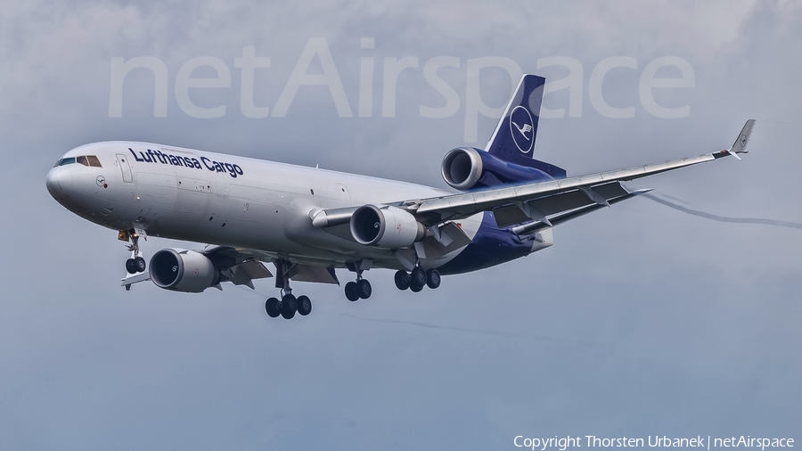 Lufthansa Cargo McDonnell Douglas MD-11F (D-ALCC) | Photo 341014