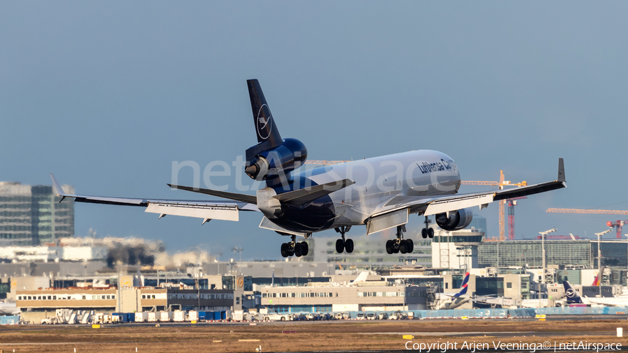 Lufthansa Cargo McDonnell Douglas MD-11F (D-ALCC) | Photo 507500