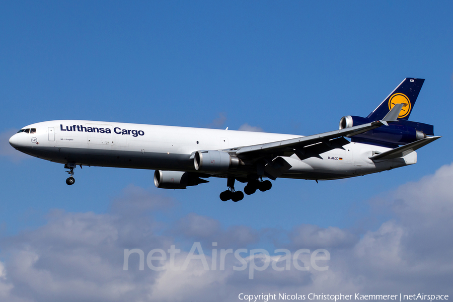 Lufthansa Cargo McDonnell Douglas MD-11F (D-ALCD) | Photo 121676