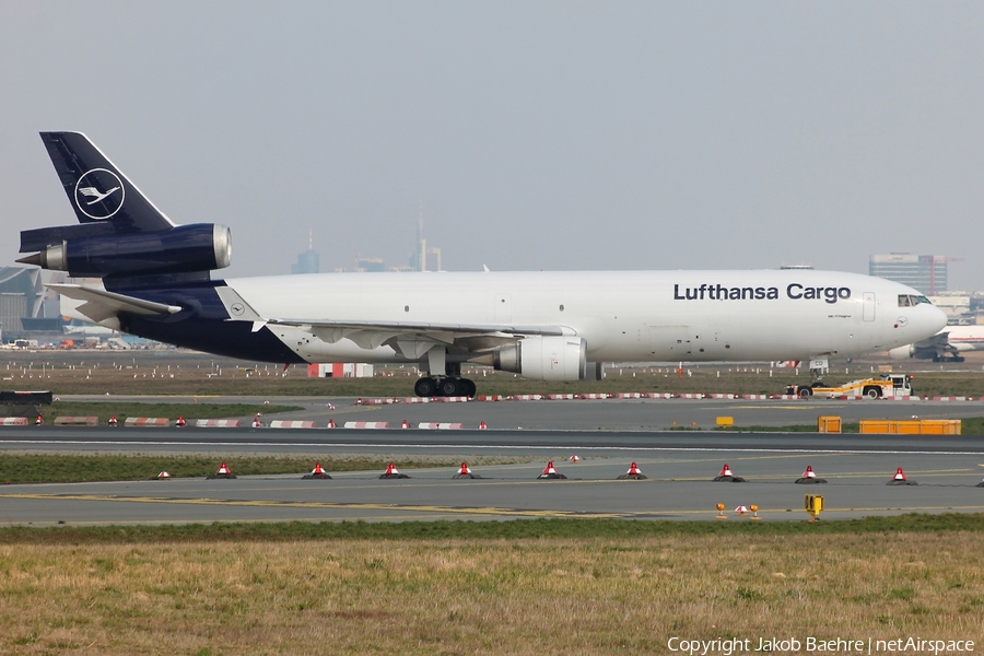 Lufthansa Cargo McDonnell Douglas MD-11F (D-ALCD) | Photo 349207