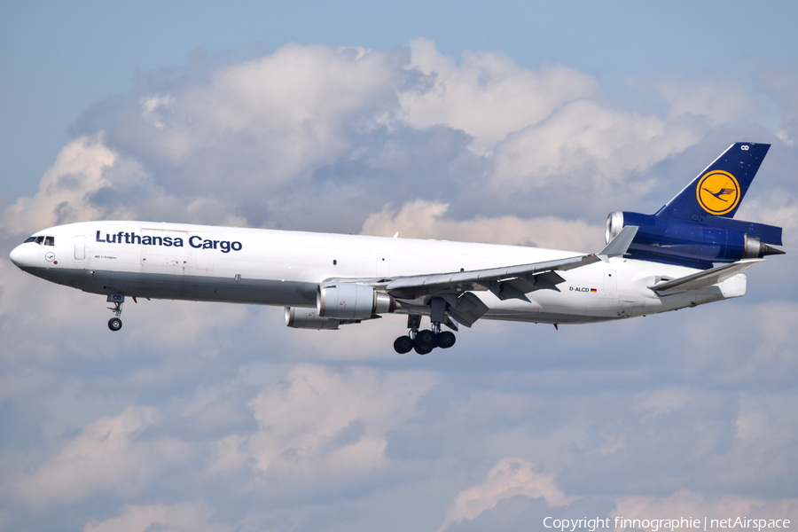 Lufthansa Cargo McDonnell Douglas MD-11F (D-ALCD) | Photo 422479