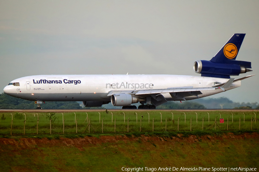 Lufthansa Cargo McDonnell Douglas MD-11F (D-ALCD) | Photo 471538