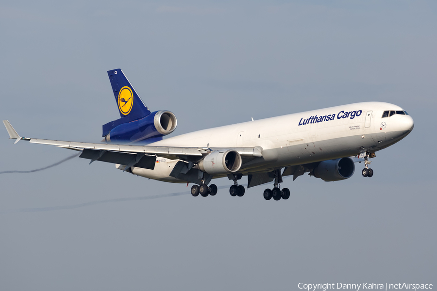 Lufthansa Cargo McDonnell Douglas MD-11F (D-ALCE) | Photo 200427