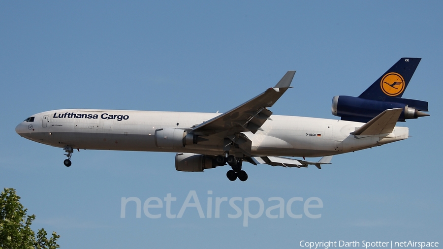 Lufthansa Cargo McDonnell Douglas MD-11F (D-ALCE) | Photo 210458