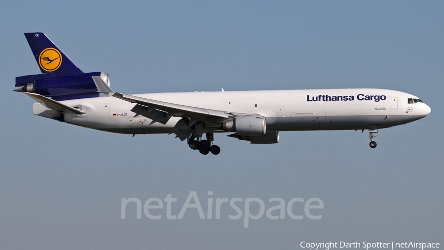 Lufthansa Cargo McDonnell Douglas MD-11F (D-ALCE) | Photo 236889