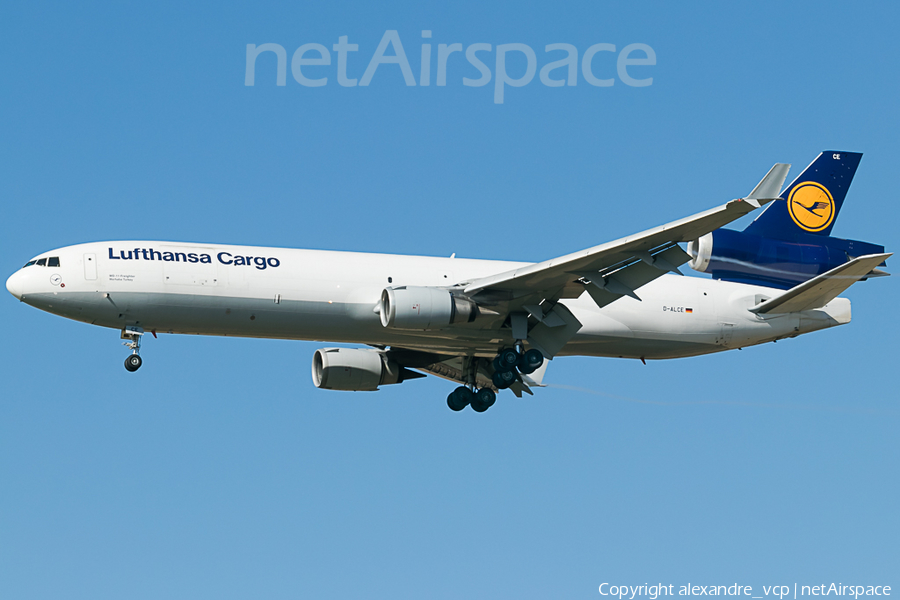 Lufthansa Cargo McDonnell Douglas MD-11F (D-ALCE) | Photo 331471