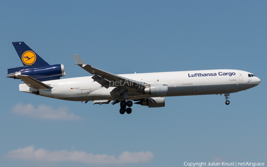 Lufthansa Cargo McDonnell Douglas MD-11F (D-ALCF) | Photo 171036
