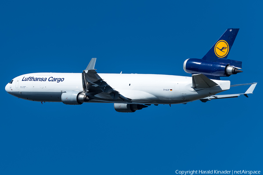 Lufthansa Cargo McDonnell Douglas MD-11F (D-ALCF) | Photo 290873