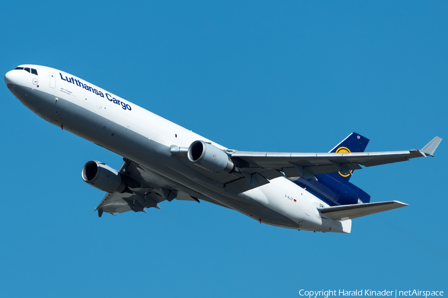 Lufthansa Cargo McDonnell Douglas MD-11F (D-ALCF) | Photo 295182