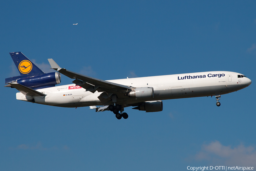 Lufthansa Cargo McDonnell Douglas MD-11F (D-ALCG) | Photo 211084