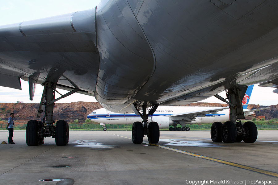 Lufthansa Cargo McDonnell Douglas MD-11F (D-ALCH) | Photo 307048