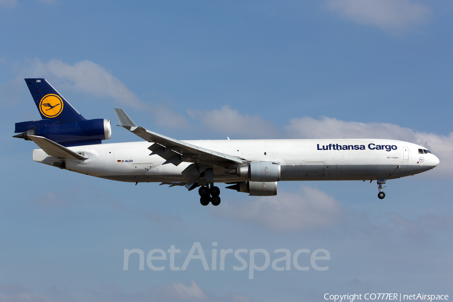 Lufthansa Cargo McDonnell Douglas MD-11F (D-ALCH) | Photo 41287