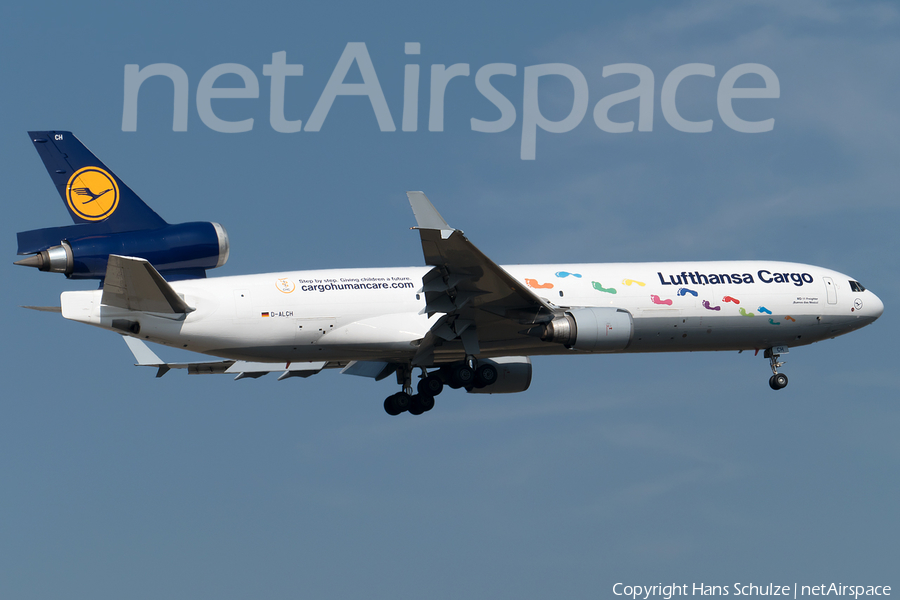 Lufthansa Cargo McDonnell Douglas MD-11F (D-ALCH) | Photo 124575