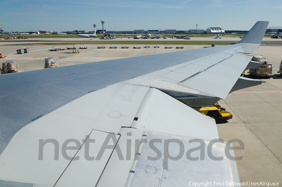 Lufthansa Cargo McDonnell Douglas MD-11F (D-ALCH) | Photo 8964