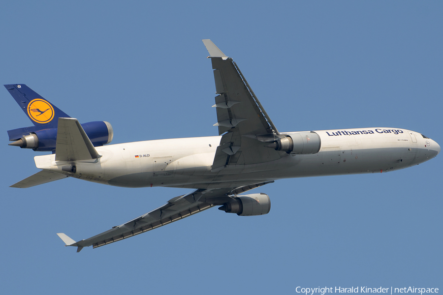 Lufthansa Cargo McDonnell Douglas MD-11F (D-ALCI) | Photo 294329