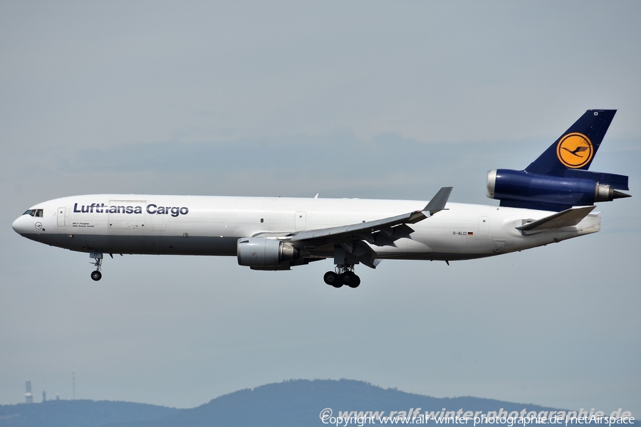 Lufthansa Cargo McDonnell Douglas MD-11F (D-ALCI) | Photo 446959