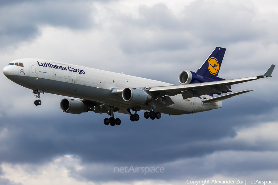 Lufthansa Cargo McDonnell Douglas MD-11F (D-ALCI) | Photo 83393