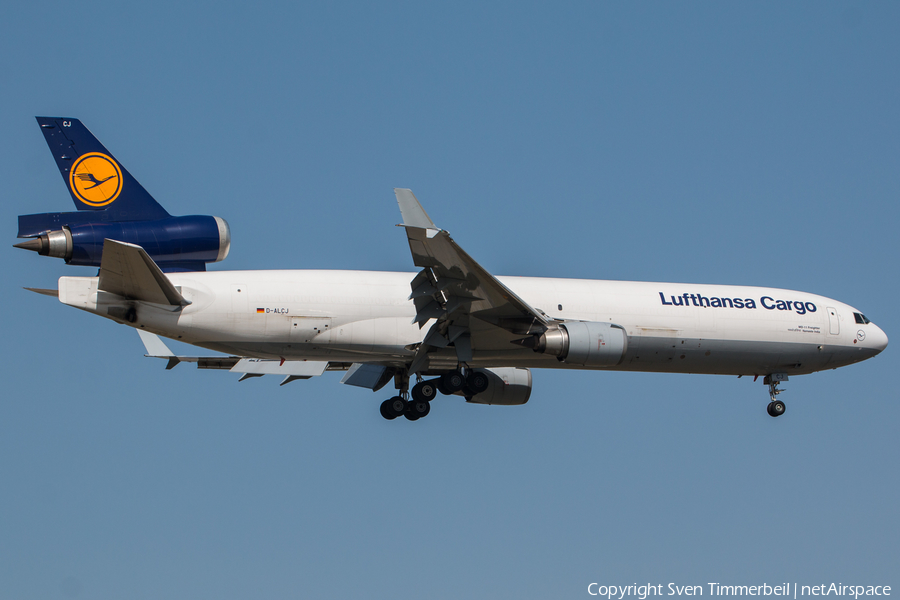 Lufthansa Cargo McDonnell Douglas MD-11F (D-ALCJ) | Photo 239116