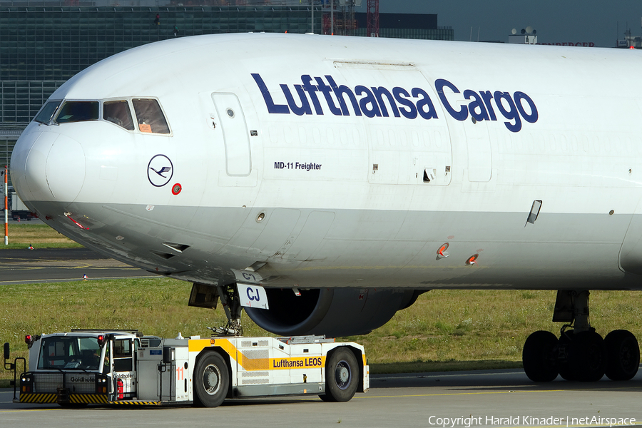 Lufthansa Cargo McDonnell Douglas MD-11F (D-ALCJ) | Photo 303225