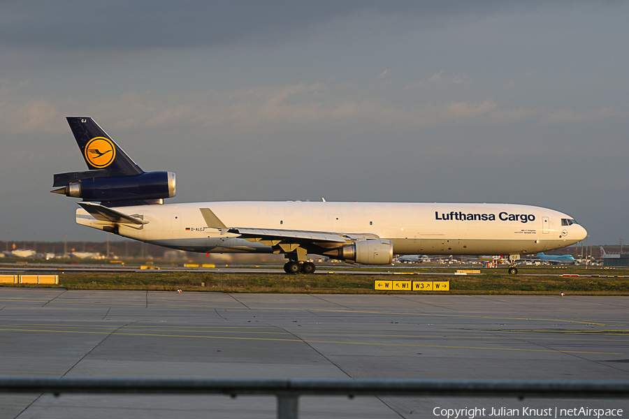 Lufthansa Cargo McDonnell Douglas MD-11F (D-ALCJ) | Photo 91072