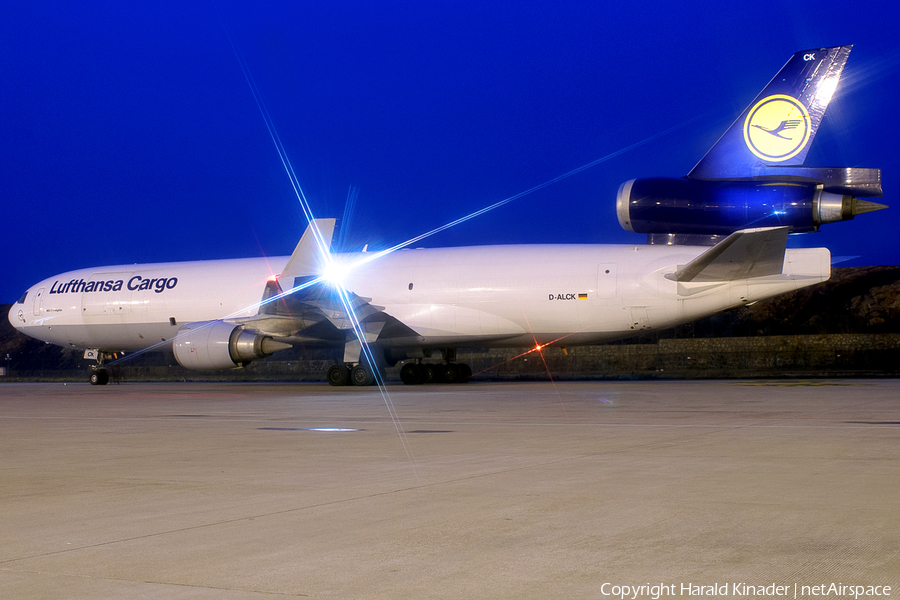 Lufthansa Cargo McDonnell Douglas MD-11F (D-ALCK) | Photo 294295