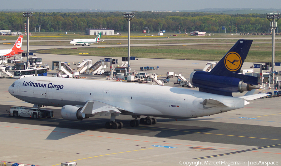 Lufthansa Cargo McDonnell Douglas MD-11F (D-ALCK) | Photo 104404