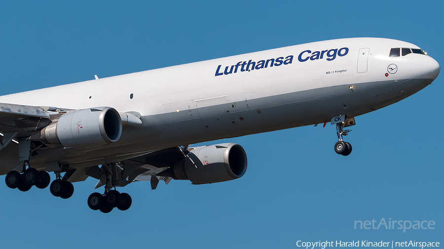 Lufthansa Cargo McDonnell Douglas MD-11F (D-ALCK) | Photo 359354