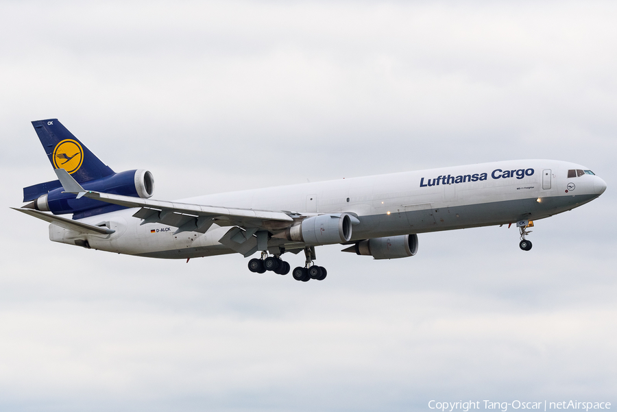 Lufthansa Cargo McDonnell Douglas MD-11F (D-ALCK) | Photo 554570