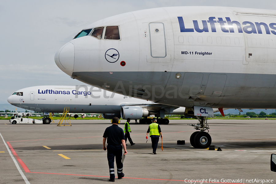 Lufthansa Cargo McDonnell Douglas MD-11F (D-ALCL) | Photo 8627