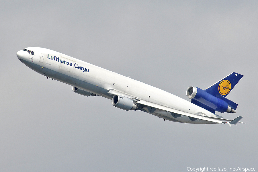 Lufthansa Cargo McDonnell Douglas MD-11F (D-ALCL) | Photo 12494