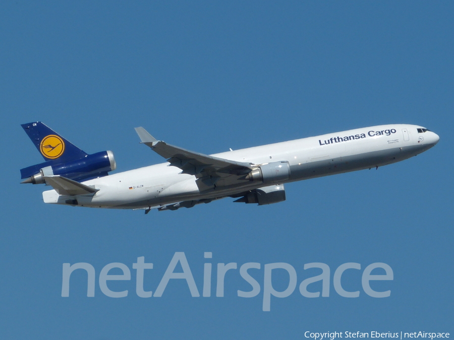 Lufthansa Cargo McDonnell Douglas MD-11F (D-ALCM) | Photo 423347