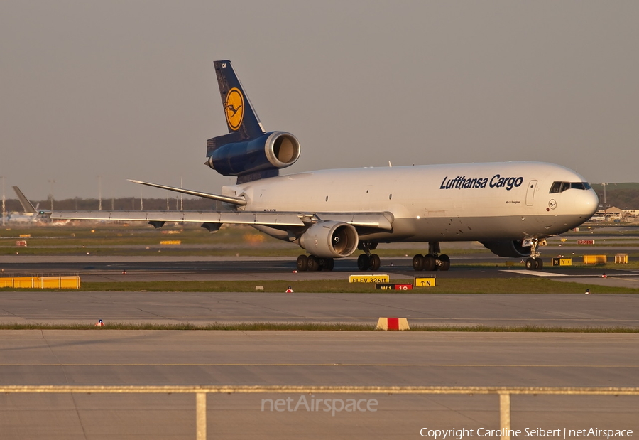 Lufthansa Cargo McDonnell Douglas MD-11F (D-ALCM) | Photo 75361
