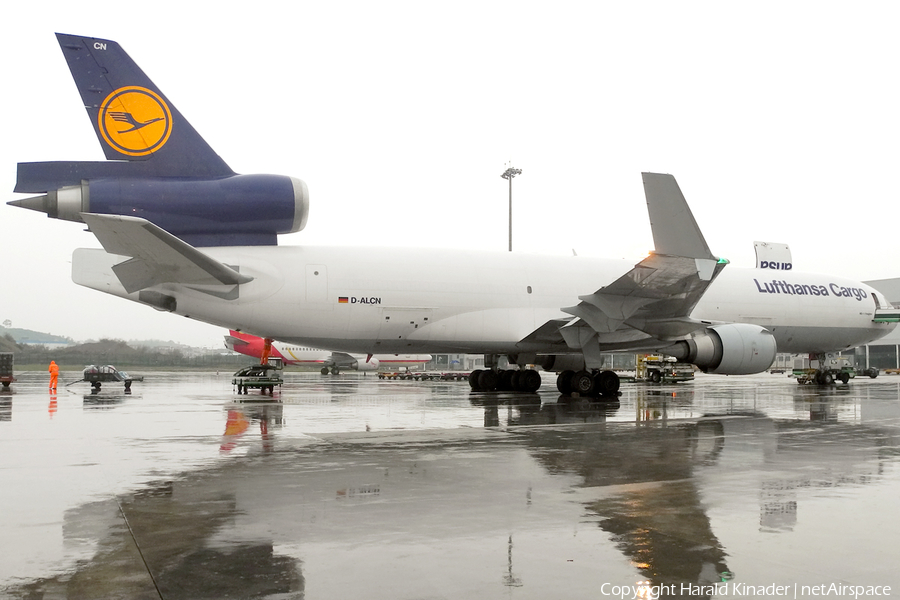 Lufthansa Cargo McDonnell Douglas MD-11F (D-ALCN) | Photo 312451