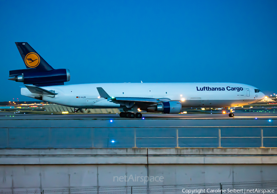 Lufthansa Cargo McDonnell Douglas MD-11F (D-ALCN) | Photo 346897