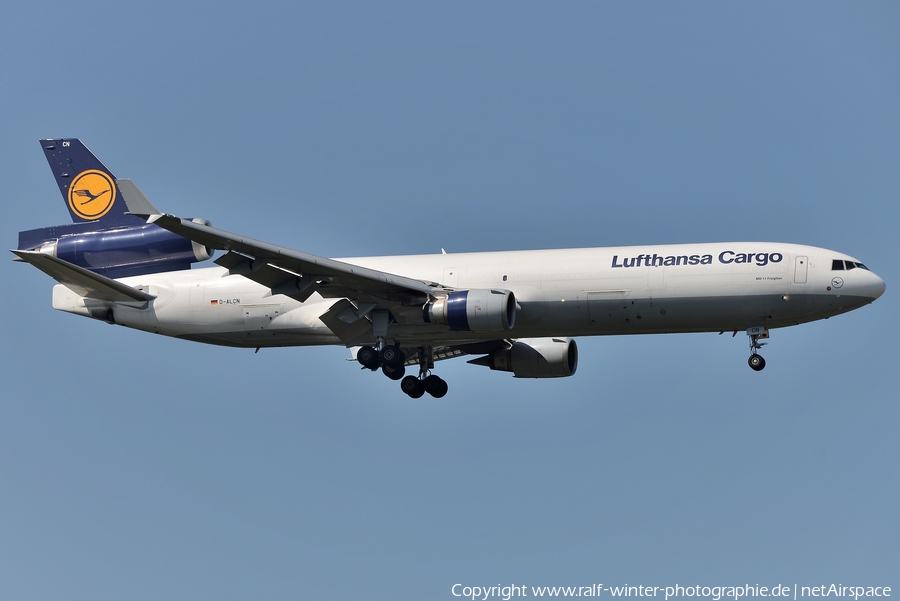 Lufthansa Cargo McDonnell Douglas MD-11F (D-ALCN) | Photo 380032