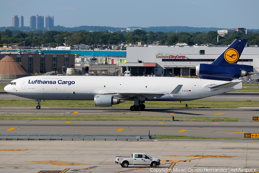 Lufthansa Cargo McDonnell Douglas MD-11F (D-ALCN) | Photo 172578