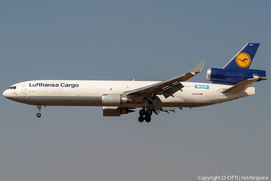 Lufthansa Cargo McDonnell Douglas MD-11F (D-ALCN) | Photo 207425