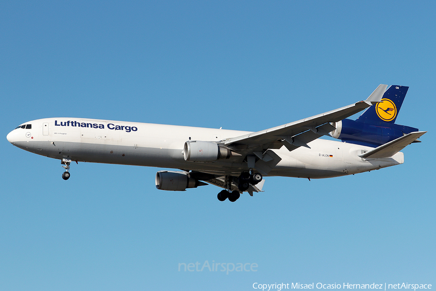 Lufthansa Cargo McDonnell Douglas MD-11F (D-ALCN) | Photo 221630