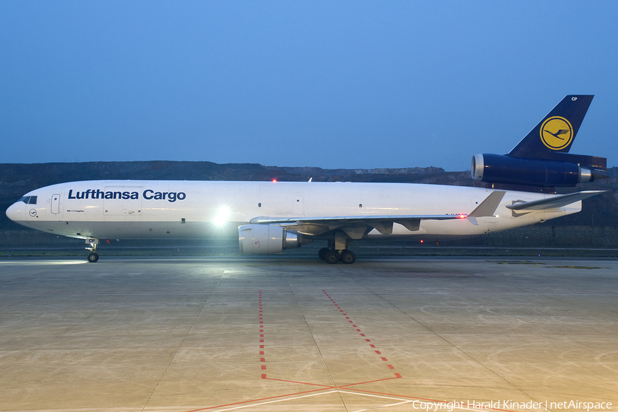 Lufthansa Cargo McDonnell Douglas MD-11F (D-ALCP) | Photo 307319