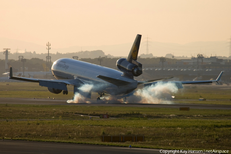 Lufthansa Cargo McDonnell Douglas MD-11F (D-ALCP) | Photo 12344