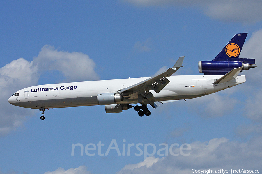 Lufthansa Cargo McDonnell Douglas MD-11F (D-ALCR) | Photo 167176