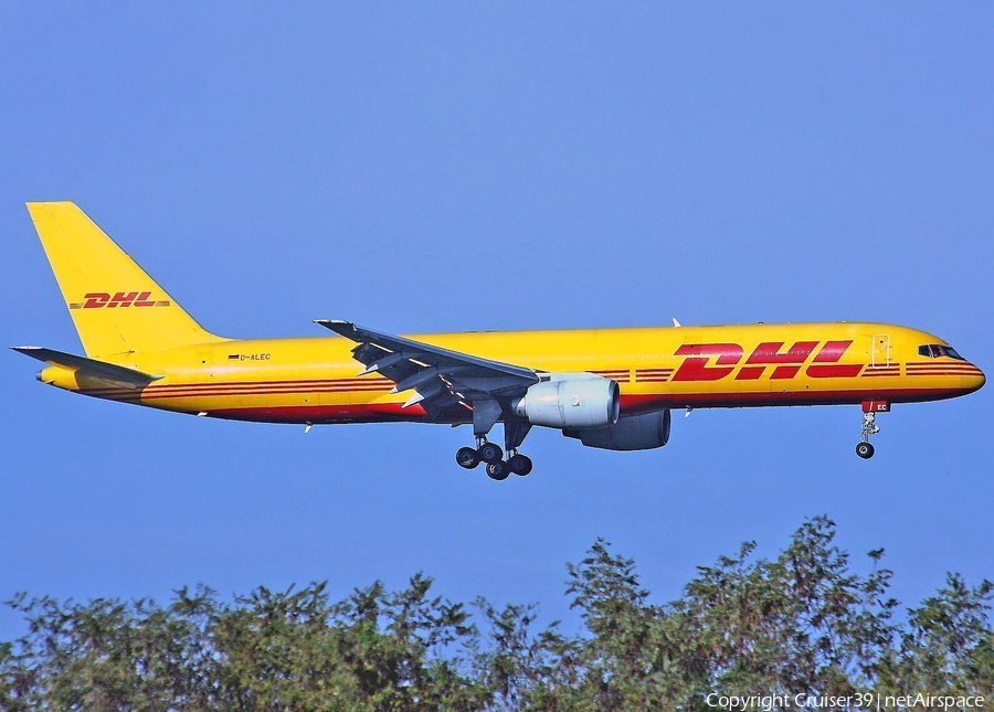 DHL (European Air Transport Leipzig) Boeing 757-236(SF) (D-ALEC) | Photo 137169