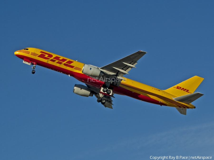 DHL (European Air Transport Leipzig) Boeing 757-236(SF) (D-ALEE) | Photo 25968
