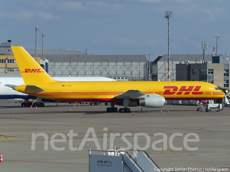 DHL (European Air Transport Leipzig) Boeing 757-28A(PCF) (D-ALEV) | Photo 675620