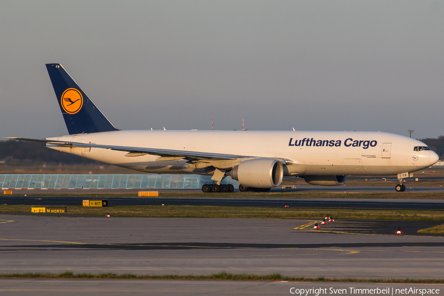 Lufthansa Cargo Boeing 777-FBT (D-ALFB) | Photo 237611