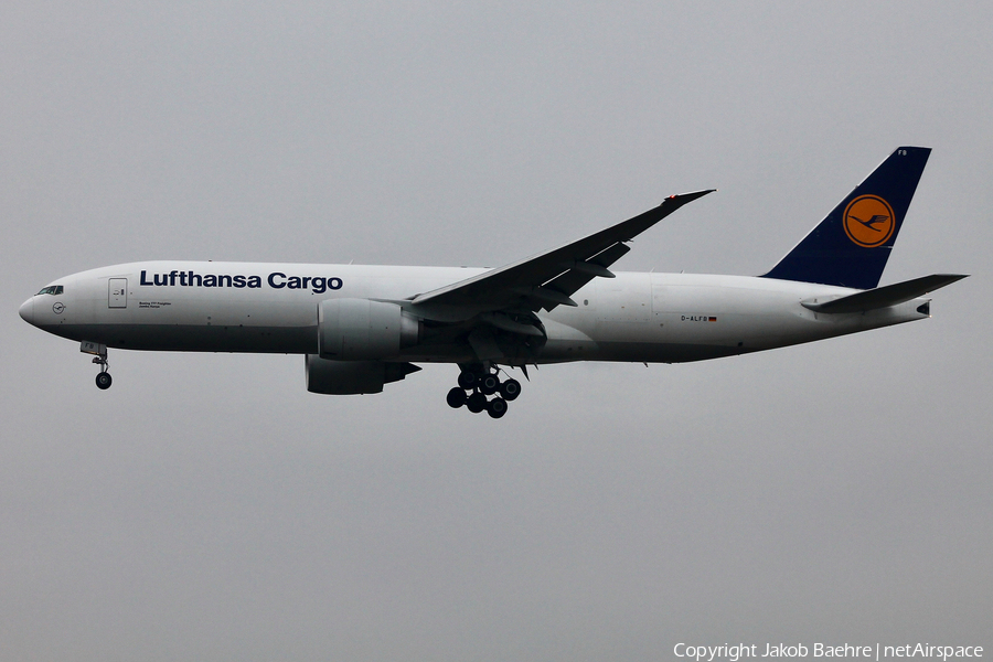 Lufthansa Cargo Boeing 777-FBT (D-ALFB) | Photo 293104
